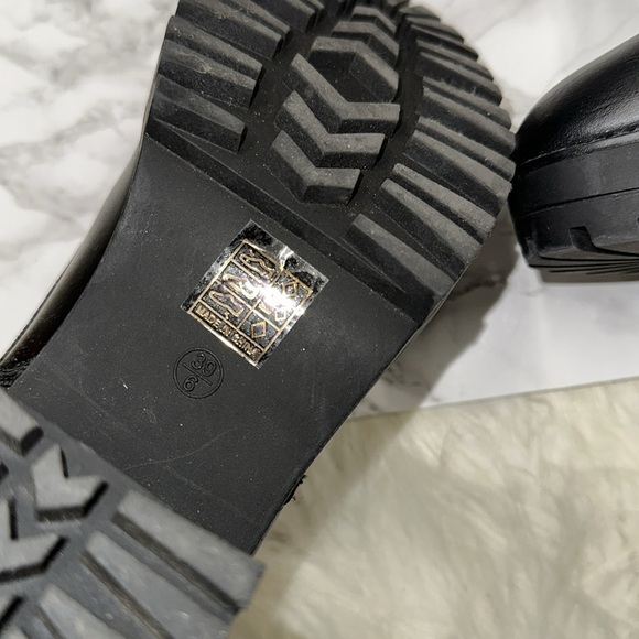 Nasty Gal Black Combat Boots size 6 new with small scratch - Picture 6 of 14